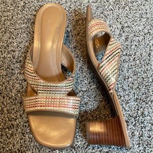 Naturalizer earth tones sandal. Size 8 1/2